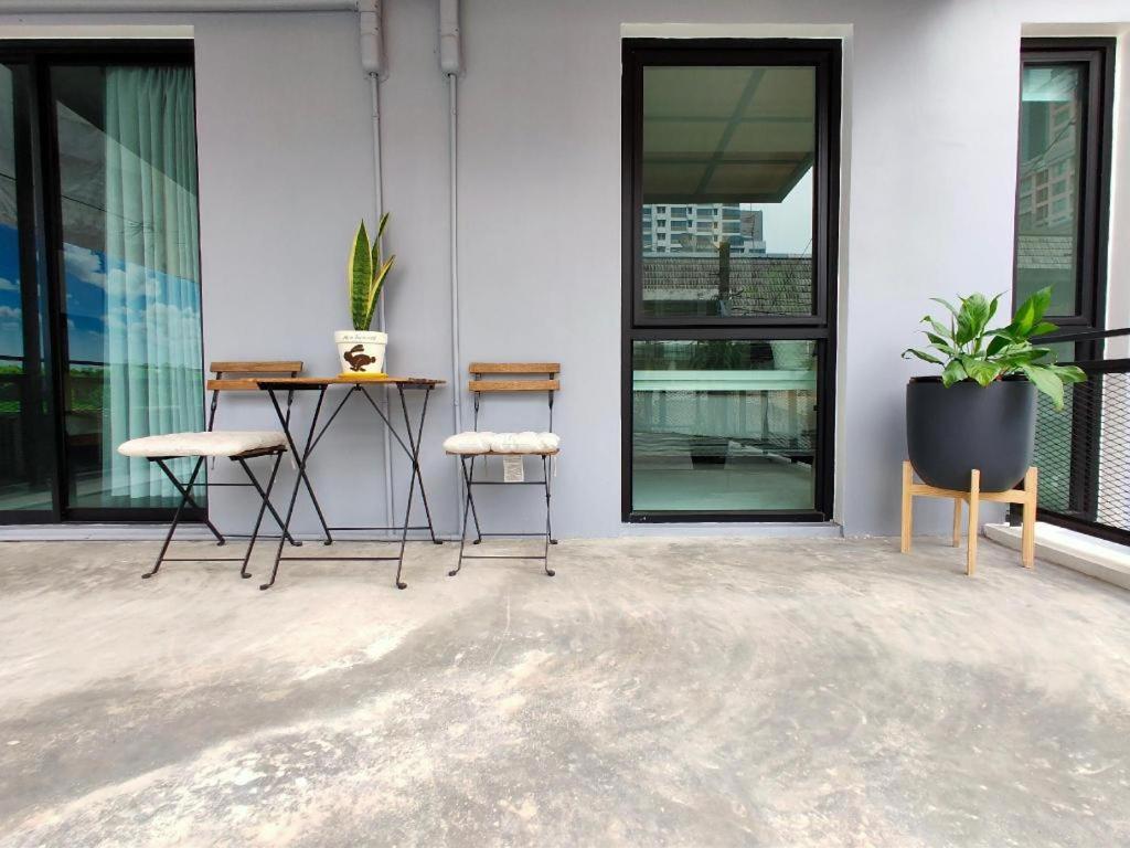 Silom Studios بانكوك المظهر الخارجي الصورة